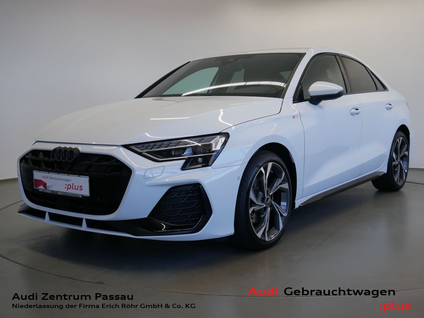 Audi A3 Limousine 30 TDI S line LED AHK virt. Cock.+