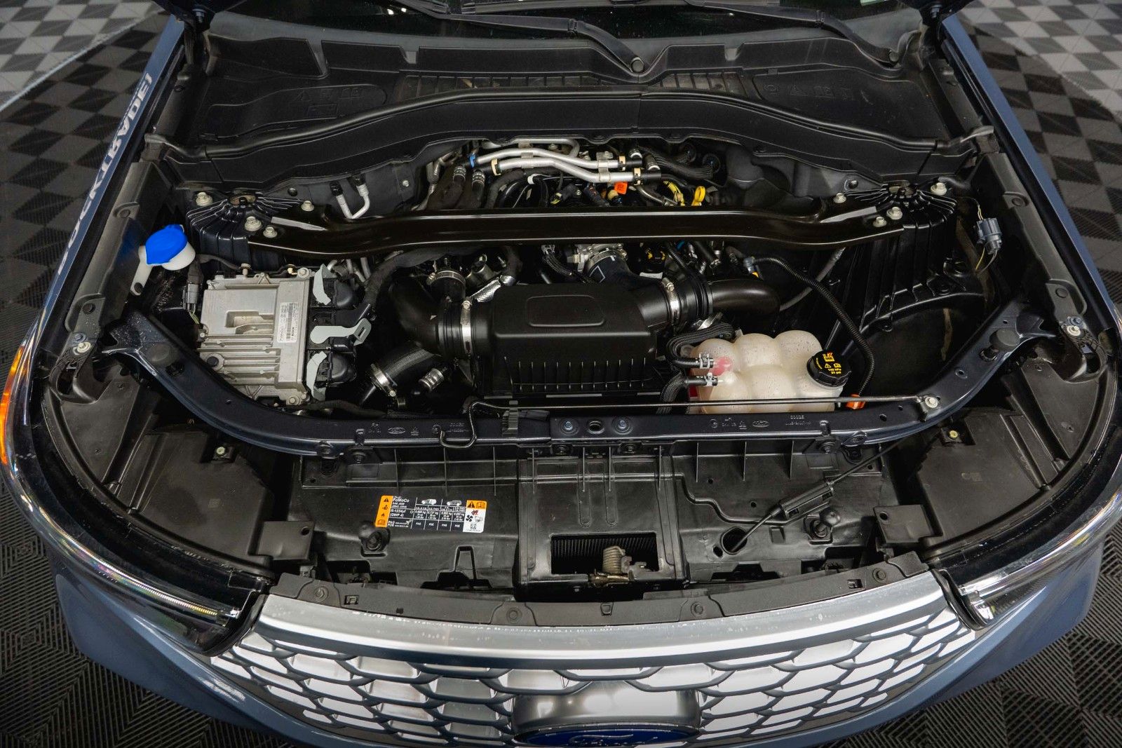 Fahrzeugabbildung Ford Explorer PLATINUM 3.0 V6 TwinTurbo 4x4 *360*ACC*