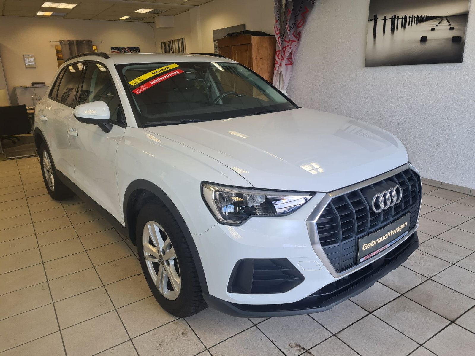 Fahrzeugabbildung Audi Q3 35 TFSI / LED / NAVI / AHK / VIRTUELL