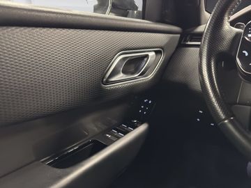 Land-Rover Range Rover Velar - 11