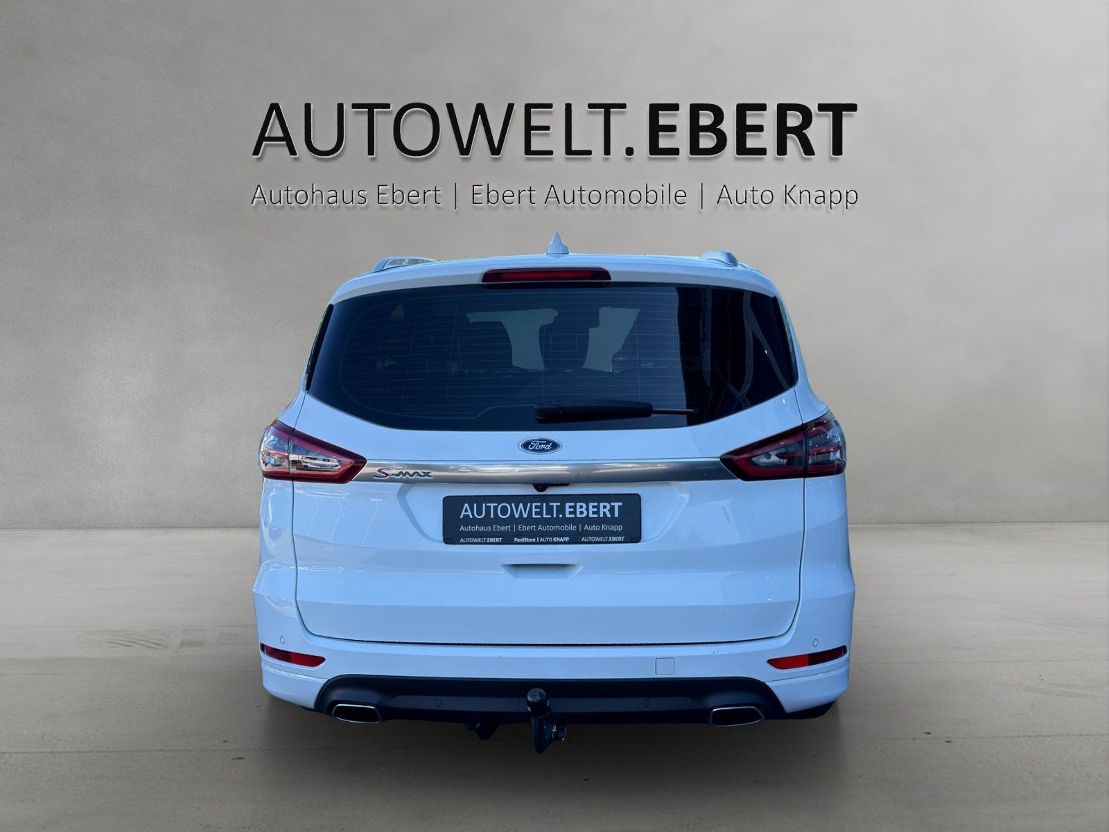 Fahrzeugabbildung Ford S-Max 2.0 EB Titanium Allrad Standh RFK SH AHK