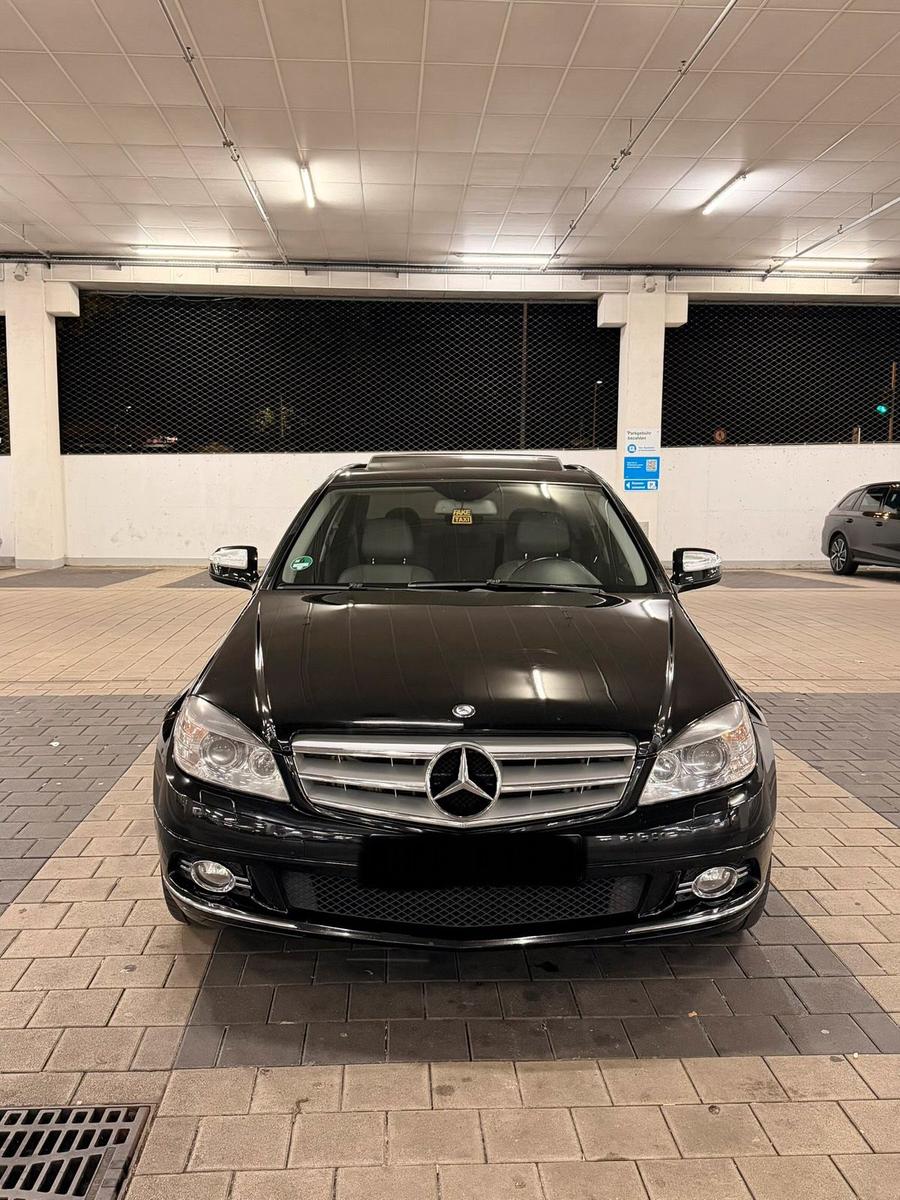 Mercedes-Benz C 320