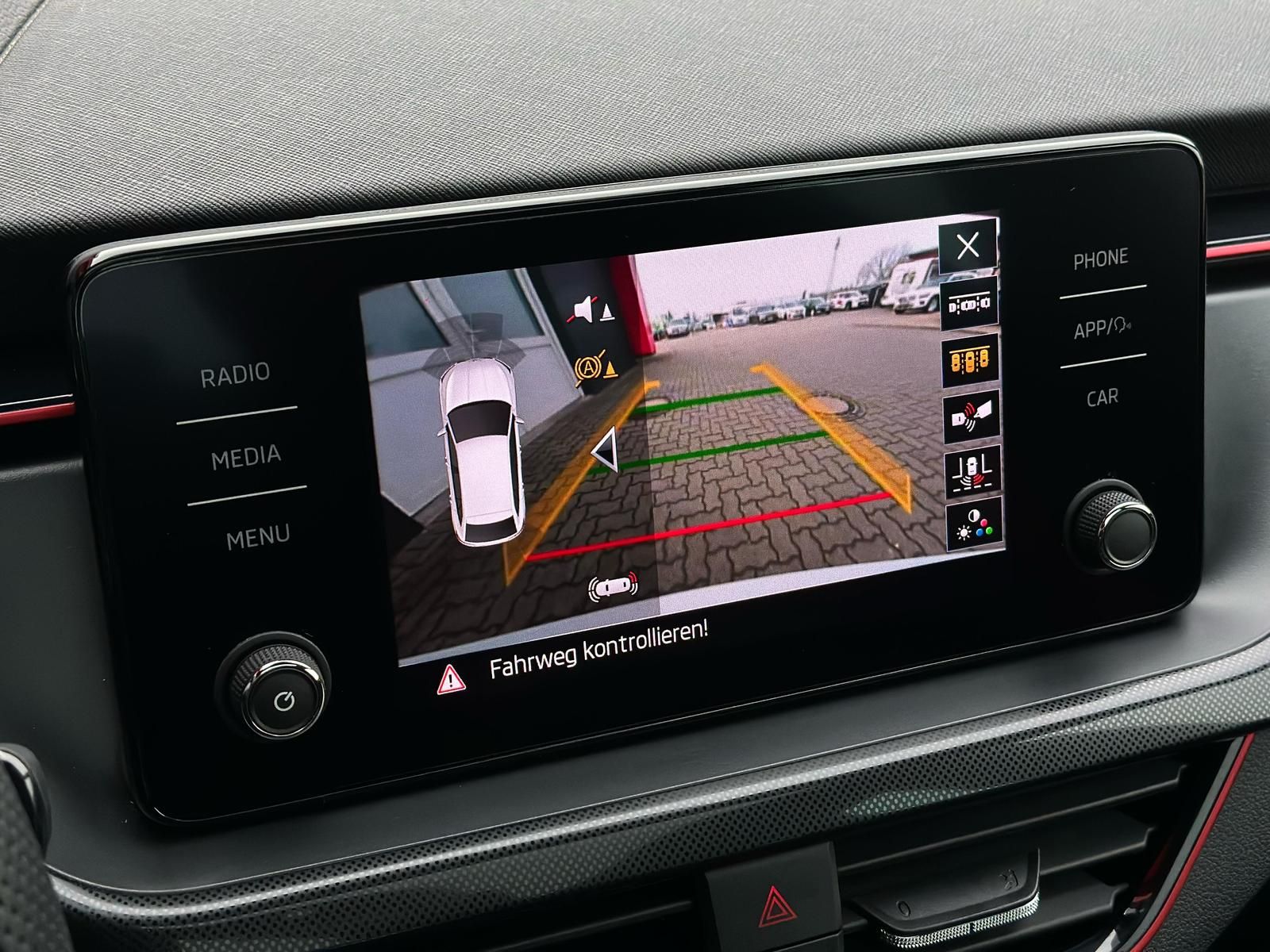 SKODA Scala 1.0TSI MONTE CARLO LED#AHK#ACC#CAM#VIRTUAL - Image 21