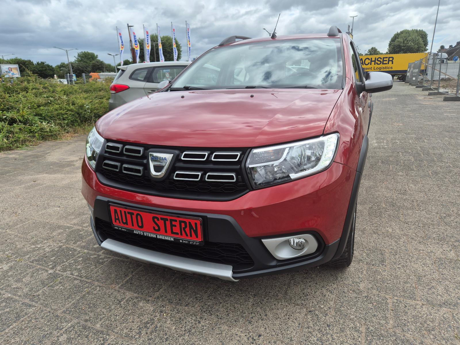 Dacia Logan MCV II Kombi Stepway 1.Hand Navi. RFK. PDC