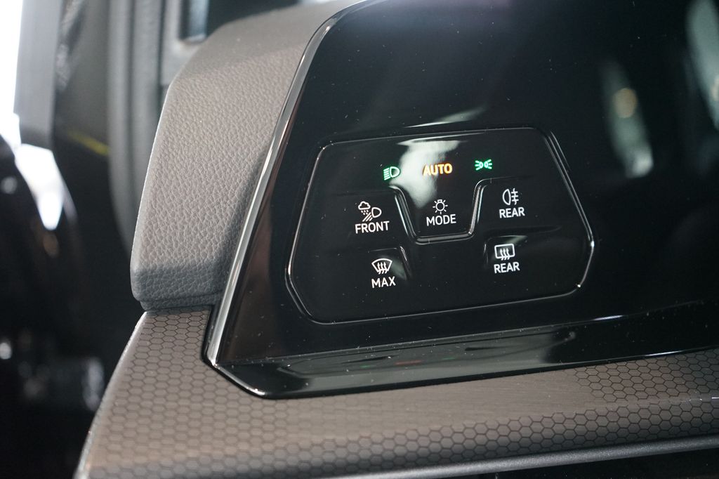 VW Golf GTI Clubsport | Akrapovic | Pano | AHK VW Golf GTI Clubsport | Akrapovic | Pano | AHK