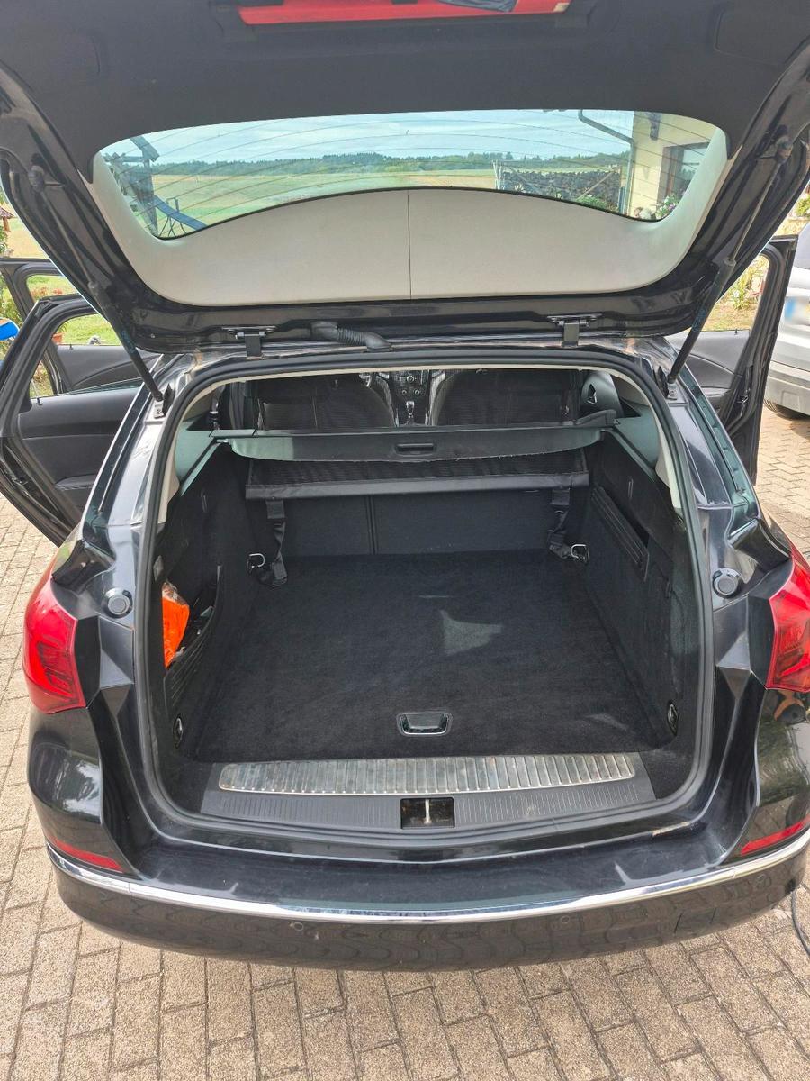 Opel Astra 2014 — photo 7