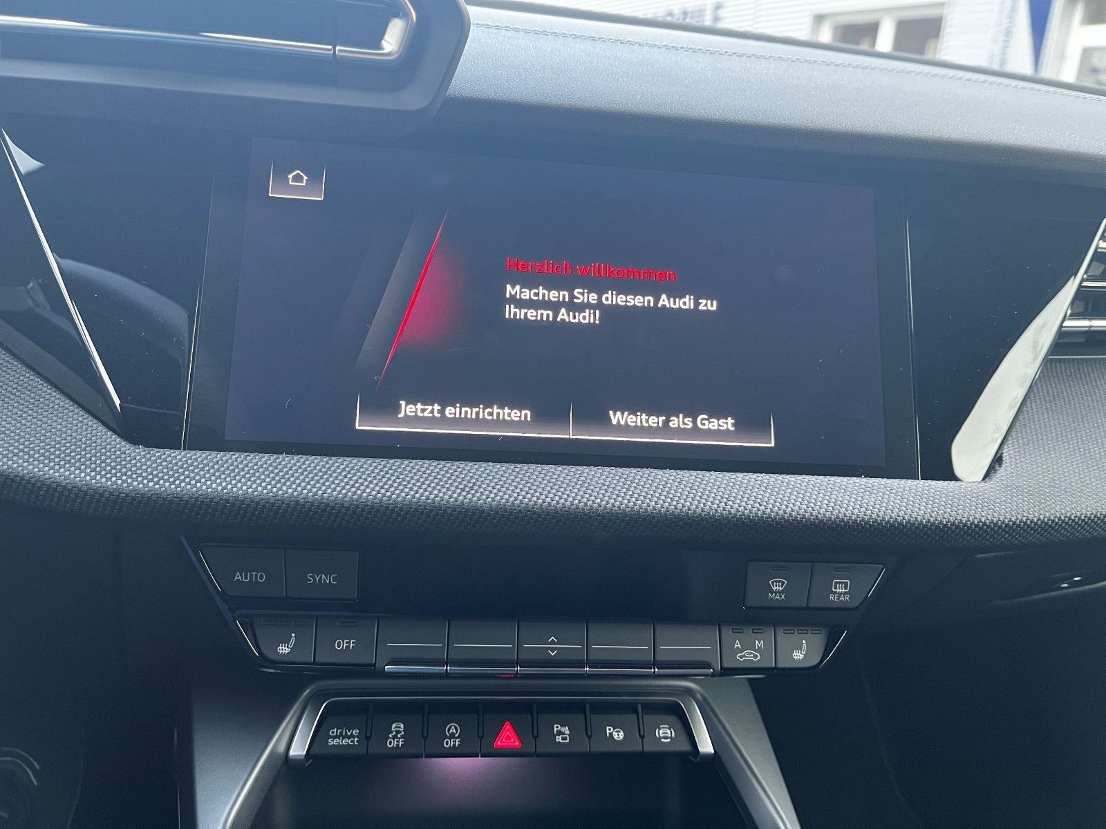 Fahrzeugabbildung Audi S3 Sportback quattro 19" PANO ACC PDC LED