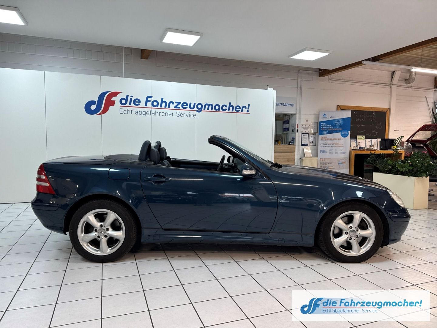 Fahrzeugabbildung Mercedes-Benz SLK 320 Leder SHZ Designo Sportsitze Klima 2.Han
