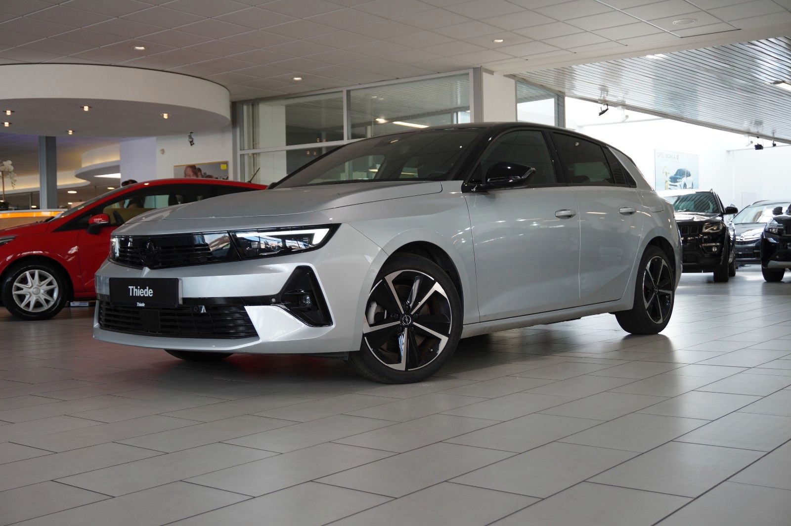 Fahrzeugabbildung Opel Astra L Lim. 1.6 HYBRID GS SPORT NAVI/360°/SPORT