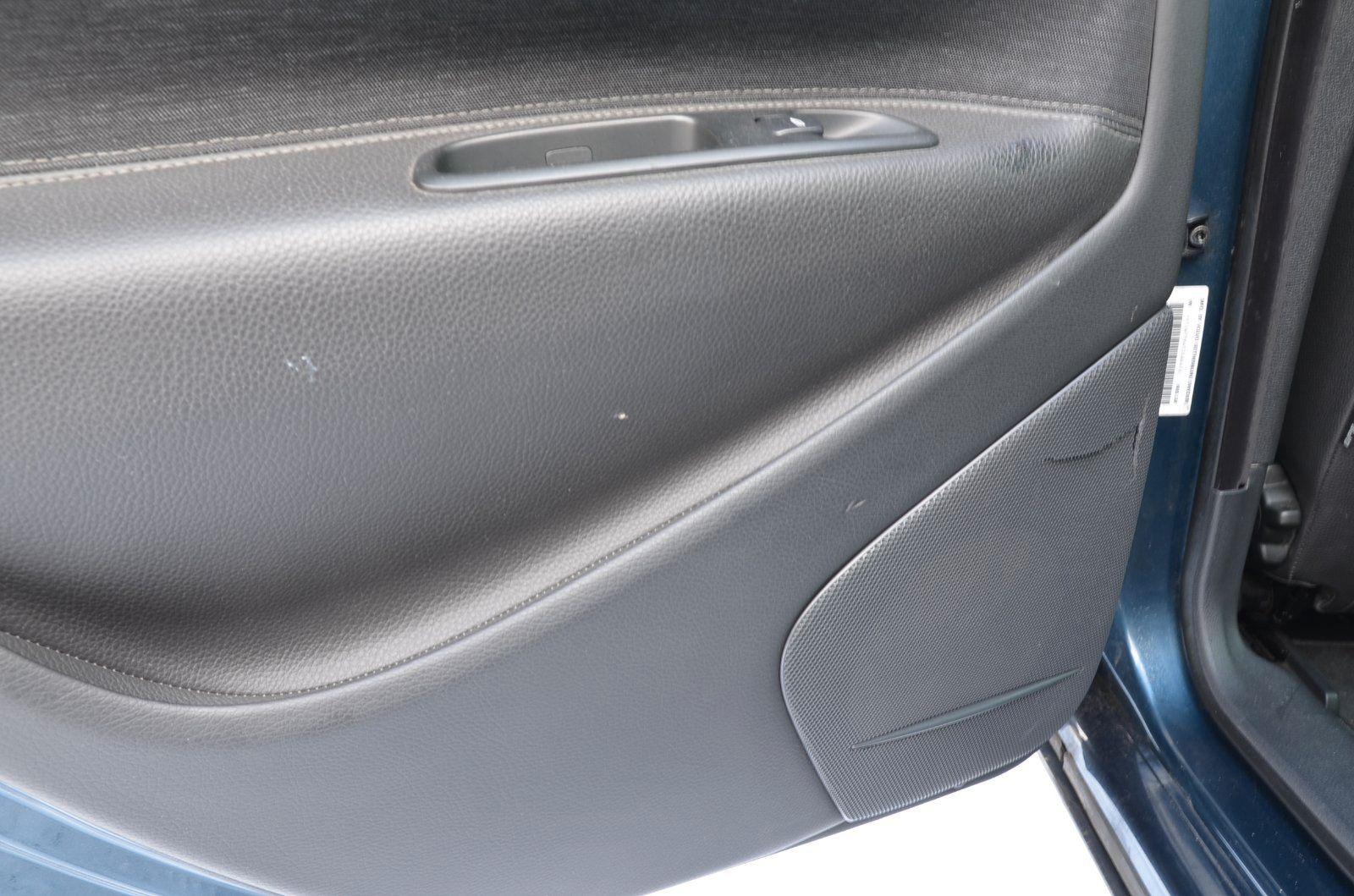 Volvo V70 2004 — photo 13