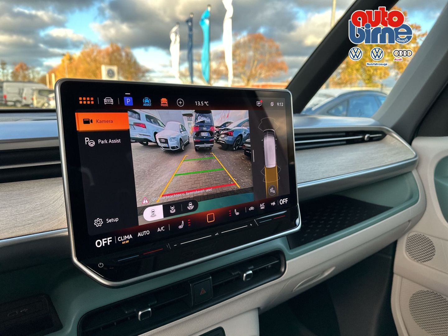 ID. Buzz Pro LR HUD AHK-klappbar Panorama Navi S