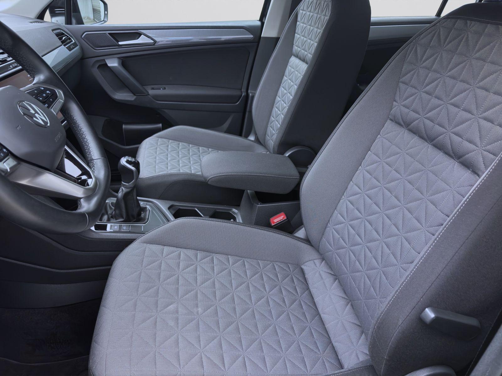 Volkswagen Tiguan 1.5 TSI LIFE NAVI LED ACC PDC