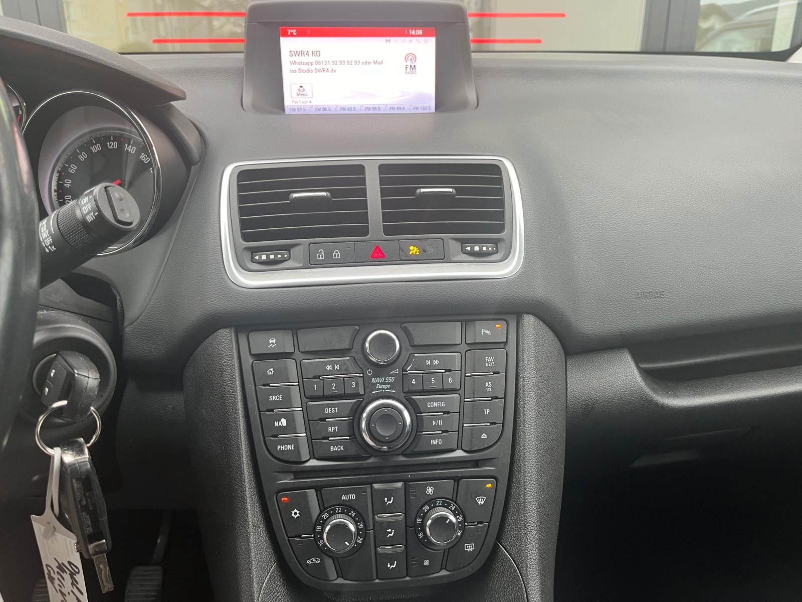Fahrzeugabbildung Opel Meriva B Innovation*PDC*8xbereift*