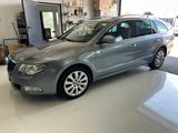 Skoda Superb Combi Elegance 1 Hand - Skoda Superb aus 2011: Kombi
