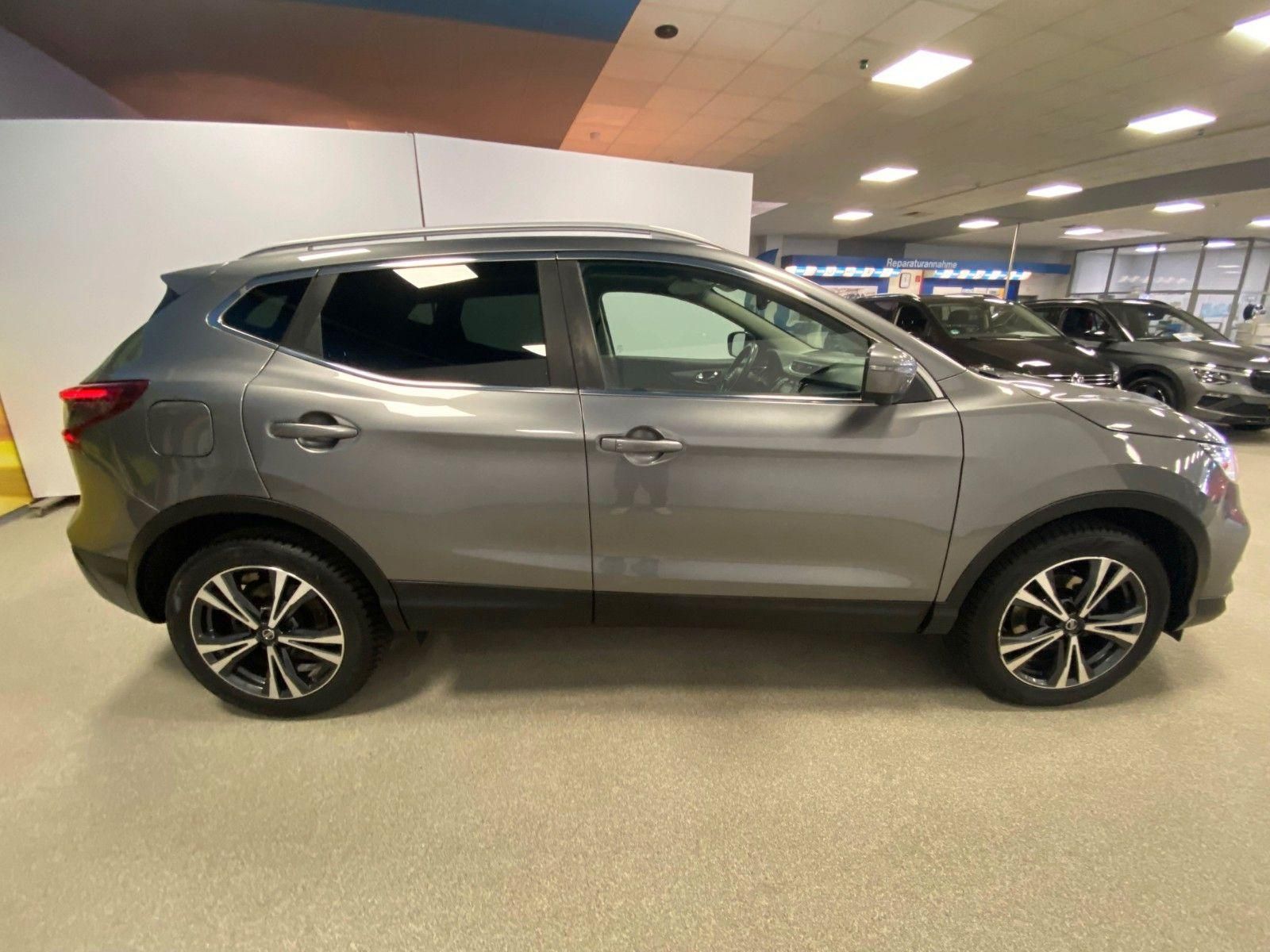 Fahrzeugabbildung Nissan Qashqai 1.3DIG-T+AHK+Pano+360°Kamera+beh.Front