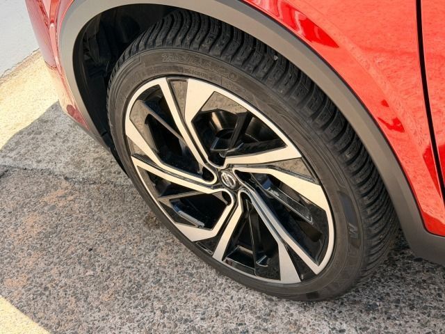 Fahrzeugabbildung Nissan Qashqai 1.3 DIG-T Tekna+ Xtronic*Leder*LED*20`