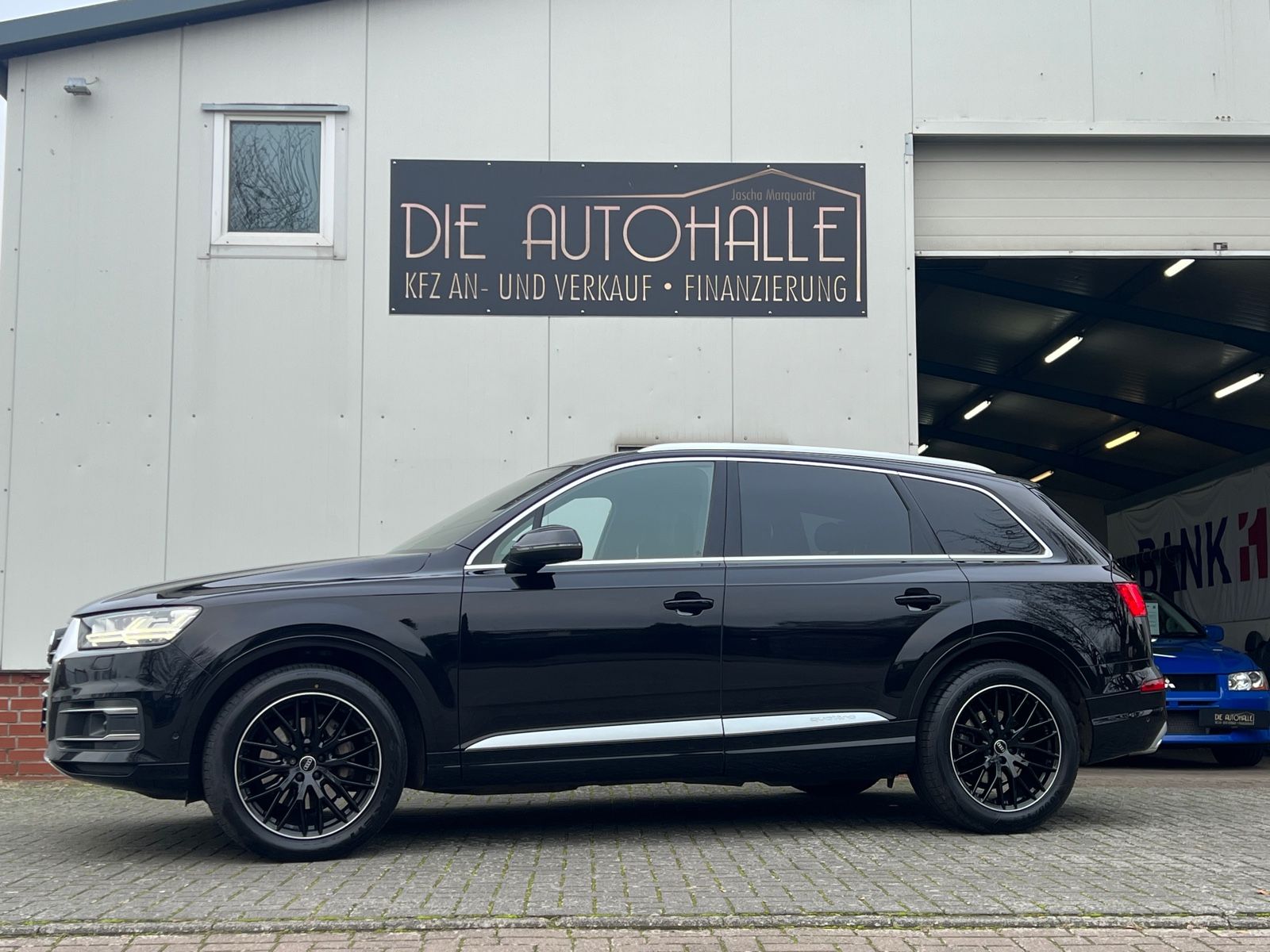 Audi Q7 - 1