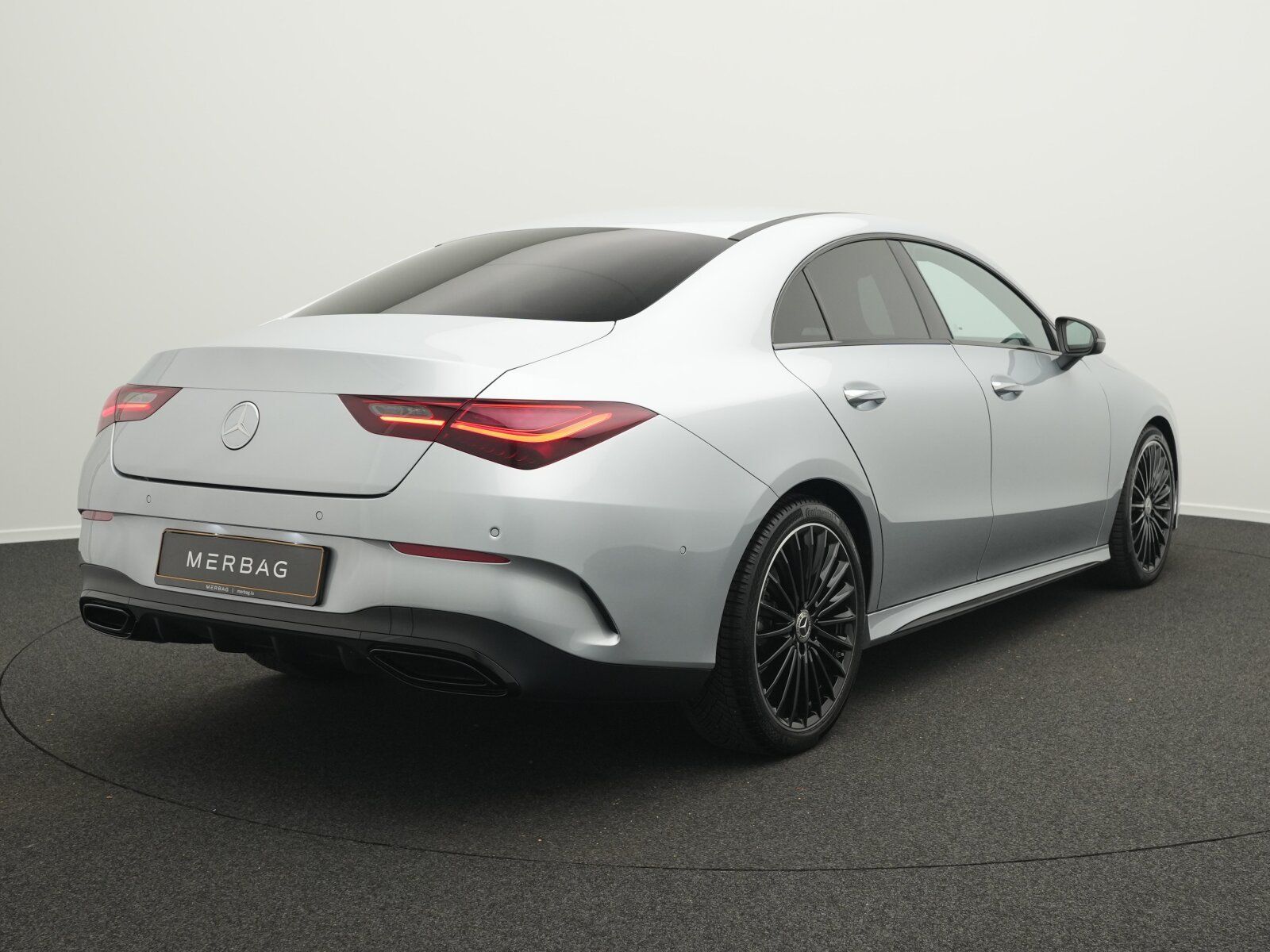 Mercedes-Benz CLA 200 AMG-Line Cpe Multi+Kamera+Night+19" imagem 3