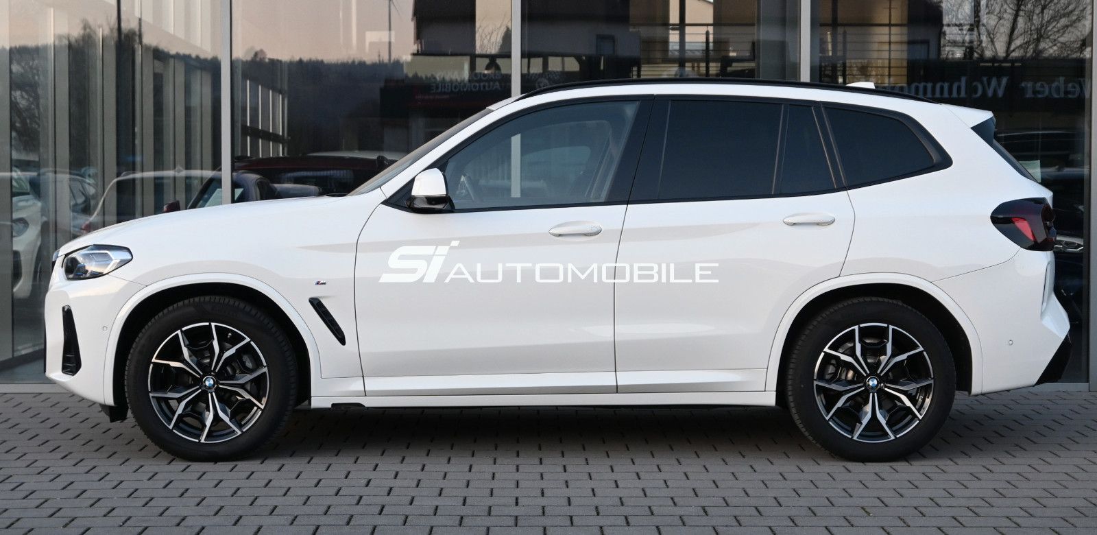 Fahrzeugabbildung BMW X3 xDrive30d M-Sport °ACC°AHK°M-SITZE°STANDHZ°HK