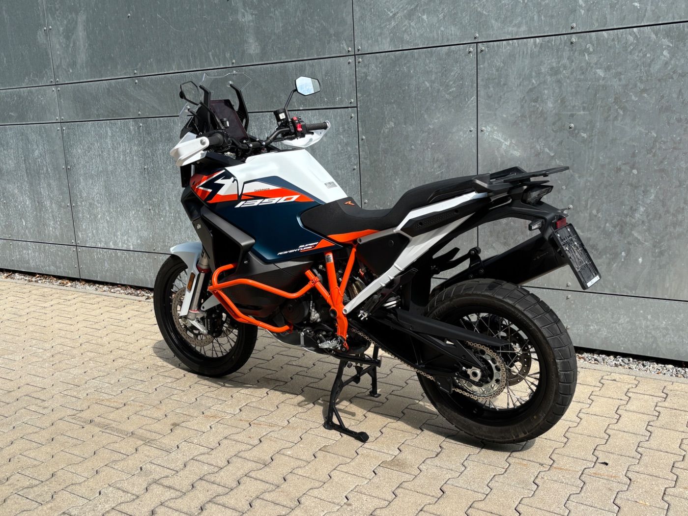 Fahrzeugabbildung KTM 1390 Super Adventure R Techpack, Remus