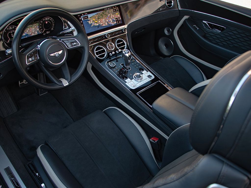 BENTLEY Continental GTC 2025