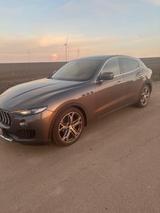 Maserati Levante GranLusso S Q4*Vollleder*Kamera*4x4* - Maserati Levante aus 2018