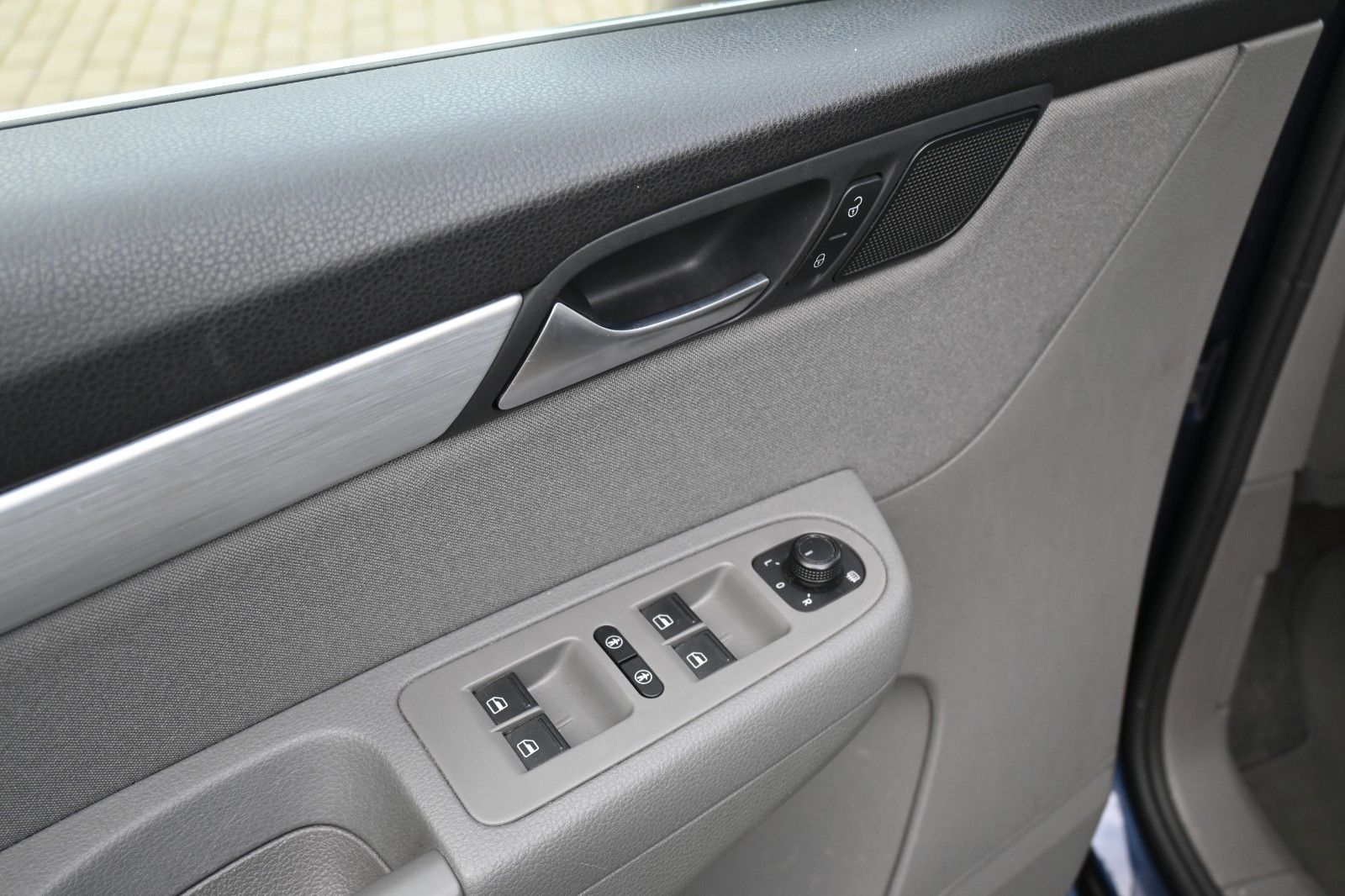 Fahrzeugabbildung Volkswagen Sharan Comfortline BMT/Start-Stopp