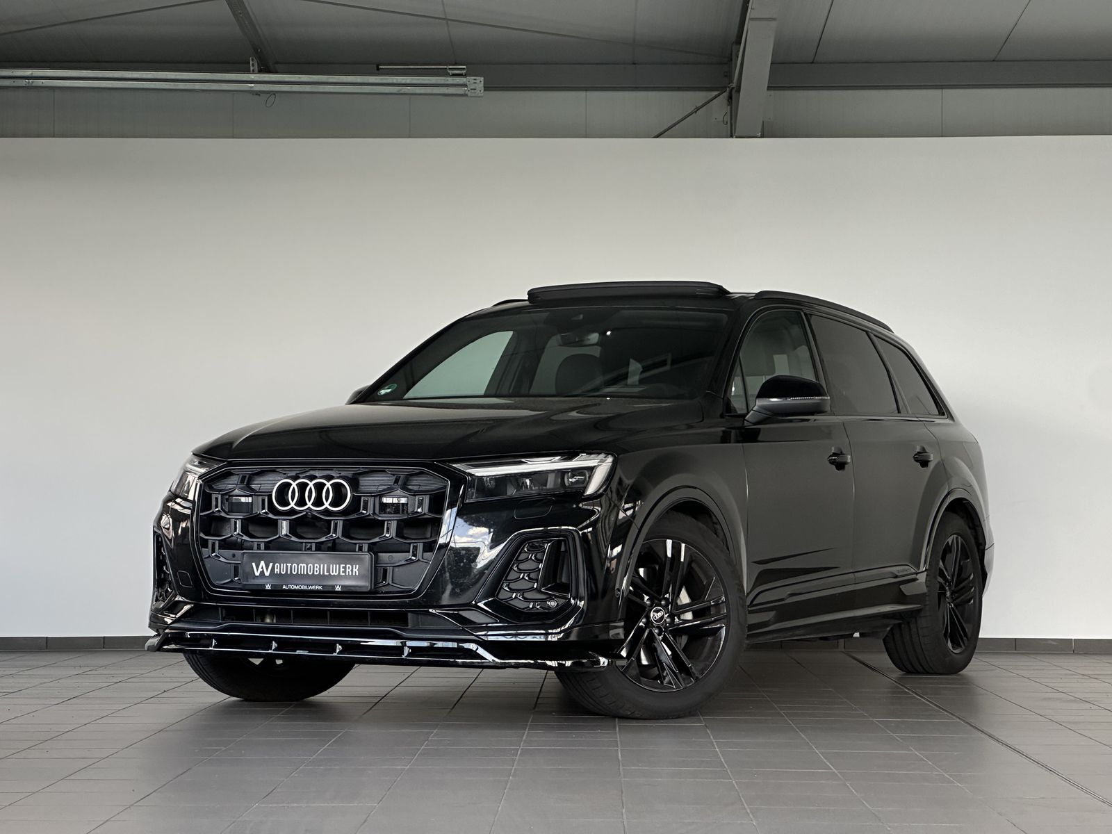 Audi Q7 - 1