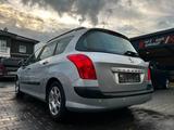 Peugeot 308 SW Access - Peugeot 308 aus 2011: SW