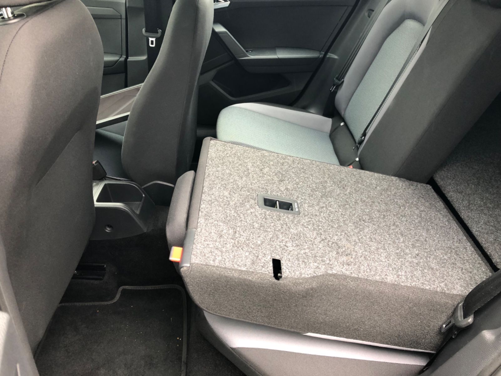 Fahrzeugabbildung SEAT Arona 1.0 TSI Style *Full-Link *Voll-LED