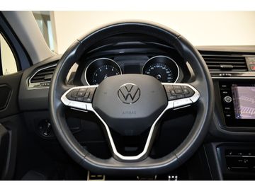 Volkswagen Tiguan - 5