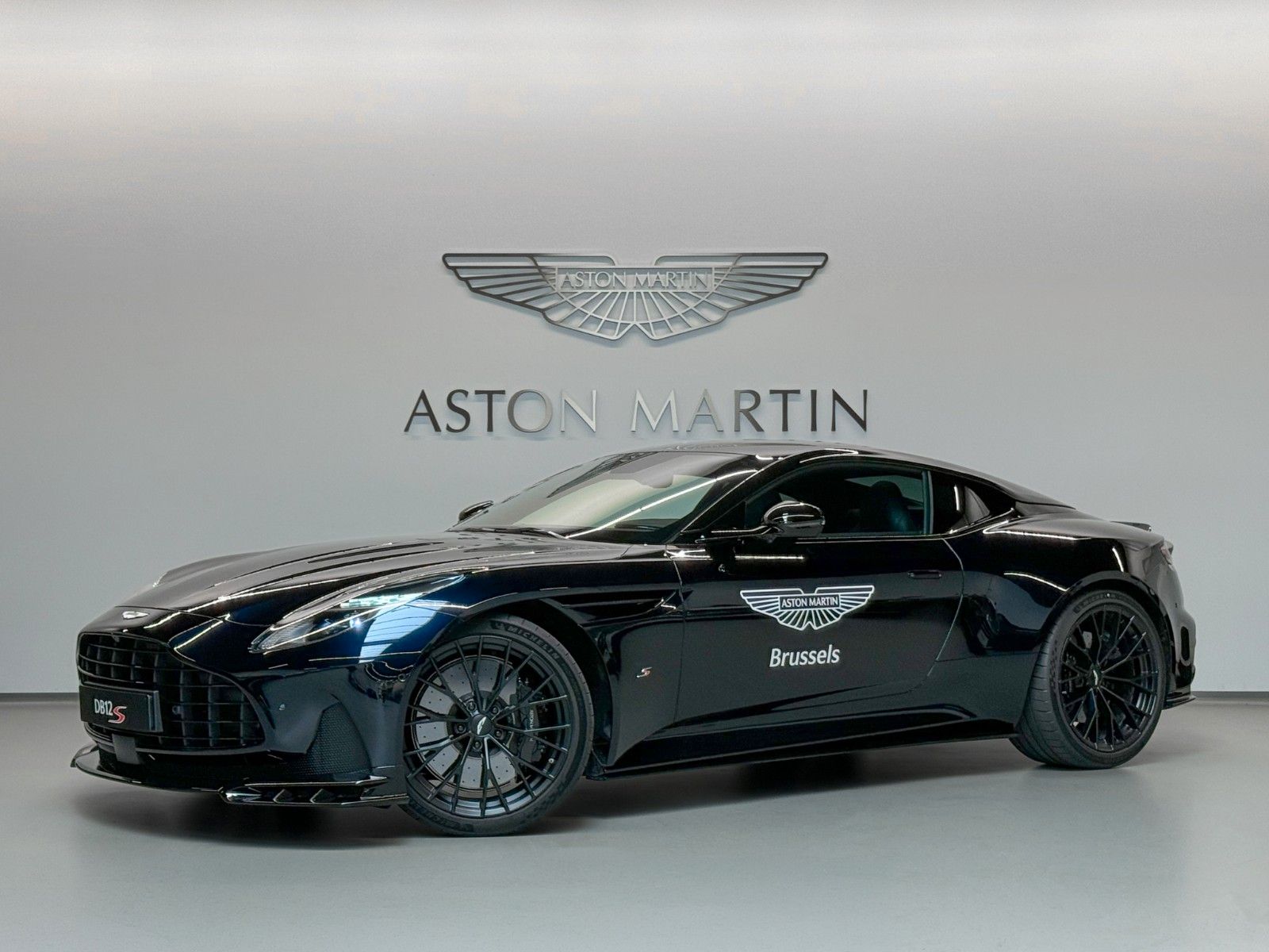Aston Martin DB12 S Coupe | NEW FULL OPTION imagem 3