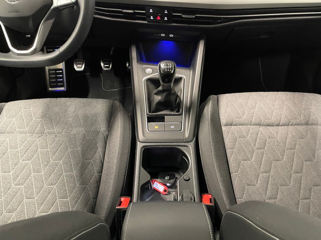 Golf VIII Variant Move 1.5 TSI AHK NAVI LED