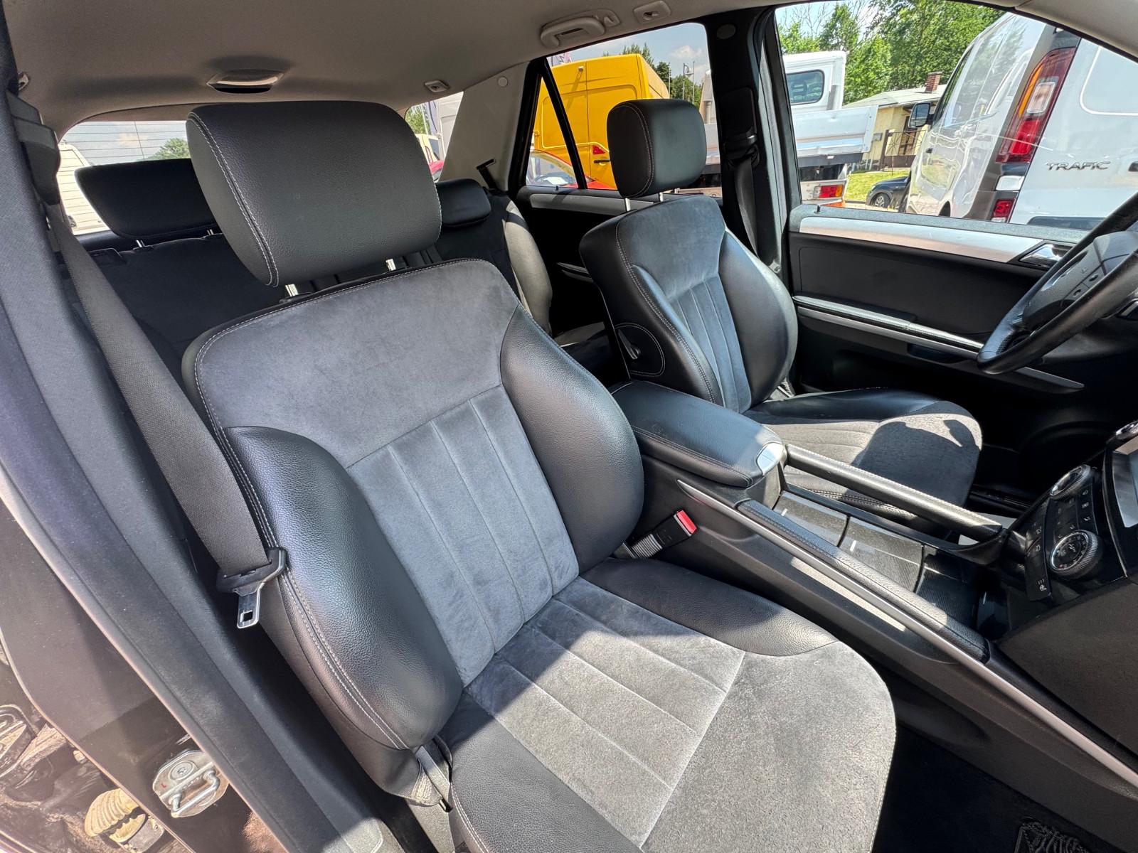 Mercedes-Benz ML350 2005 — photo 20