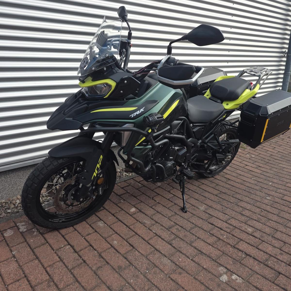 Benelli TRK 702 X