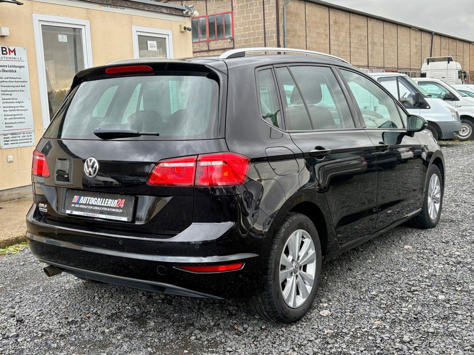 Fahrzeugabbildung Volkswagen Golf Sportsvan VII 1.6 TDI Xenon AHK LOUNGE 2.HD