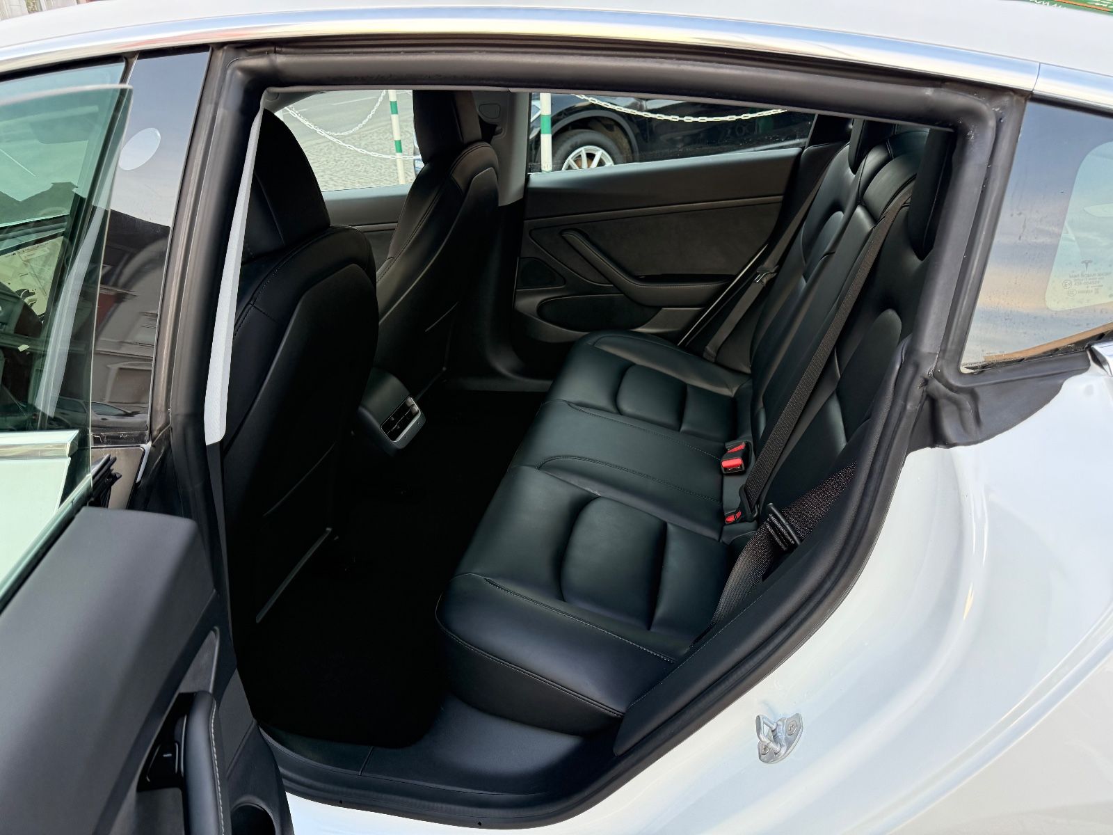 Fahrzeugabbildung Tesla Model 3 Standard Range Plus RWD 1-HAND MwSt.