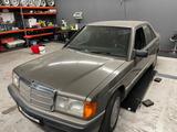 Mercedes-Benz 190E - Mercedes-Benz 190 aus 1992: 190e