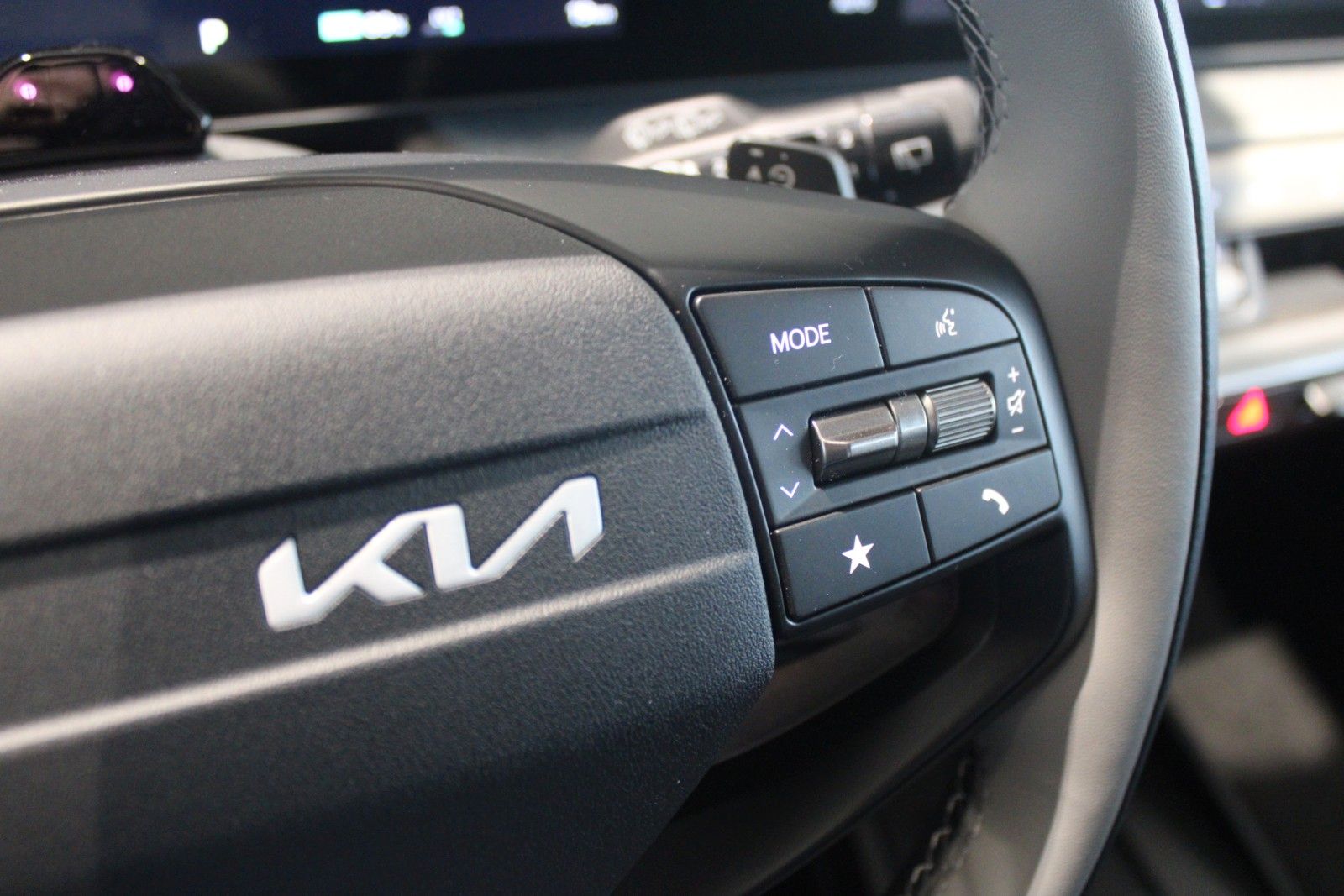Fahrzeugabbildung Kia EV4 81 kWh 150 kW Earth TECHNOLOGY + UPGRADE