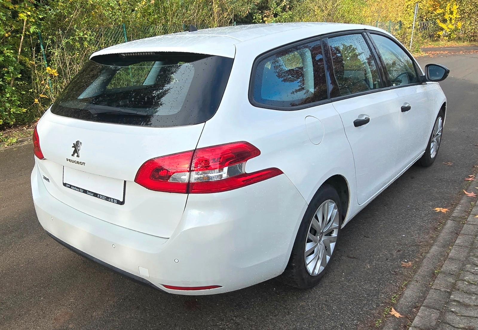 Peugeot 308 2015 — engine 1.199 cm³, 110 HP (81kW)
