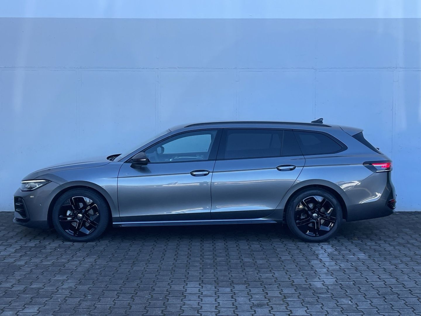 Passat 2.0 TDI R-Line AHK/Kamera/Keyless/Matrix/