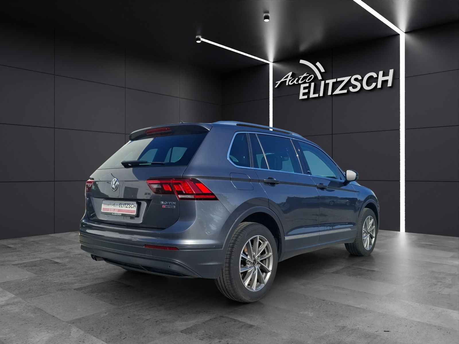Fahrzeugabbildung Volkswagen Tiguan TDI Sound 4M LED AHK Navi ACC PDC SHZ