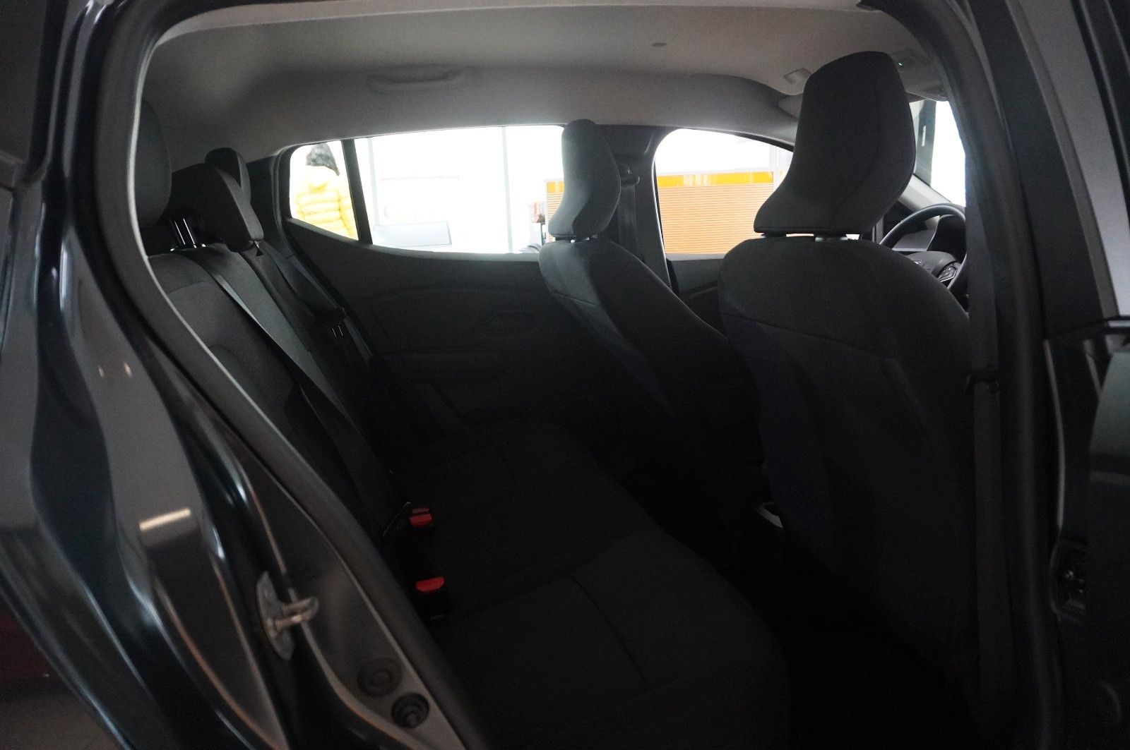 Fahrzeugabbildung Dacia Sandero III 1.0 TCE COMFORT LED/DAB/SHZ/TEMP/AHK