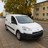 Peugeot Partner Tepee Tepee Esplanade HDi FAP 75 1.6... - Peugeot Partner Tepee aus 2012