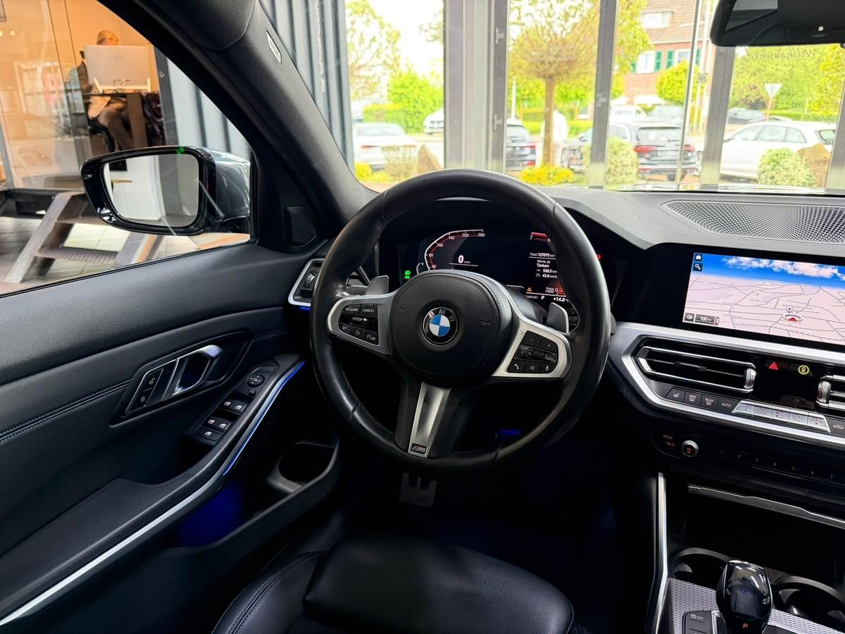 BMW 330i M SPORT 258CH