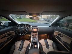 LAND ROVER Evoque 2.2D GARANTIE *4WD*Automatik*TÜV*INSP