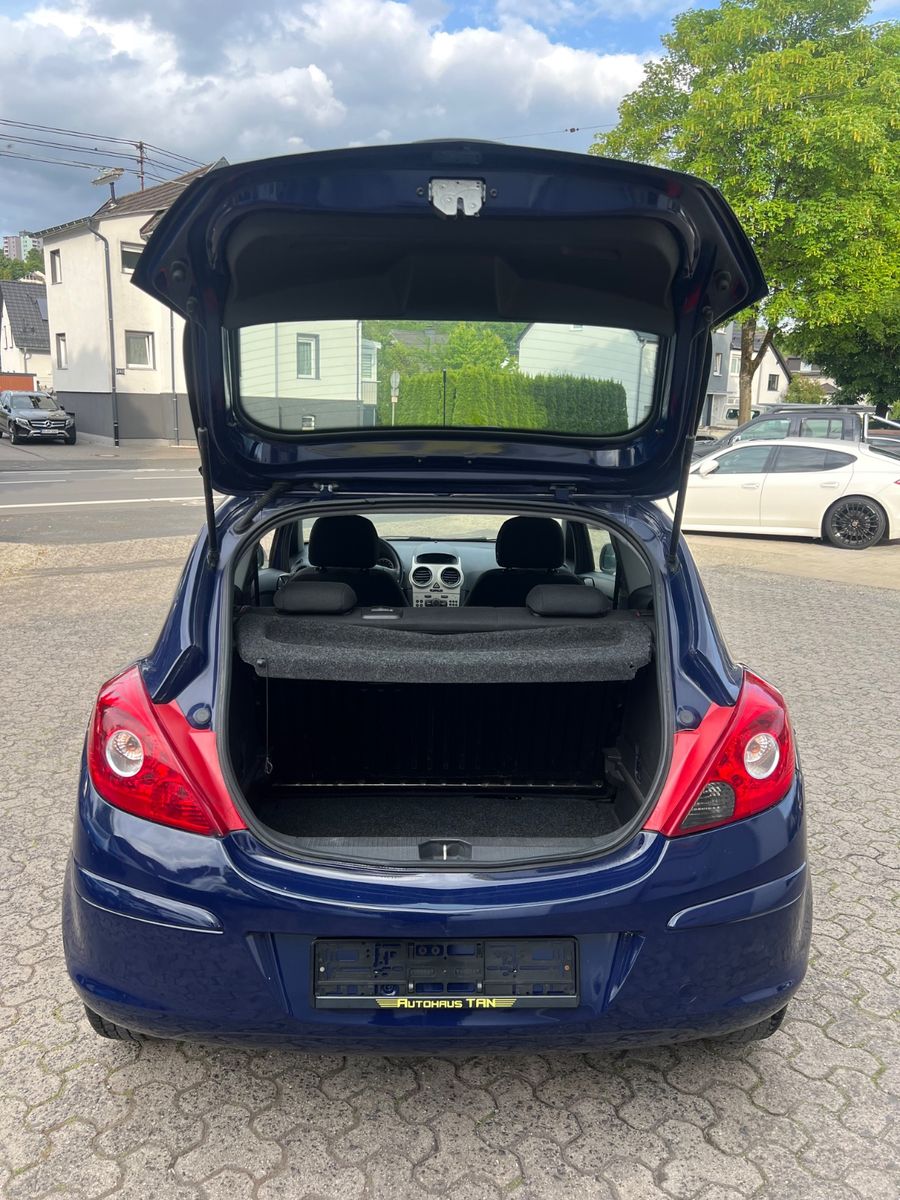 Fahrzeugabbildung Opel Corsa D Selection 1.2 Automatik