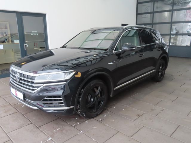 VW Touareg 3.0 V6 TDI 4Motion 170kW LED/ AHK/ RFK
