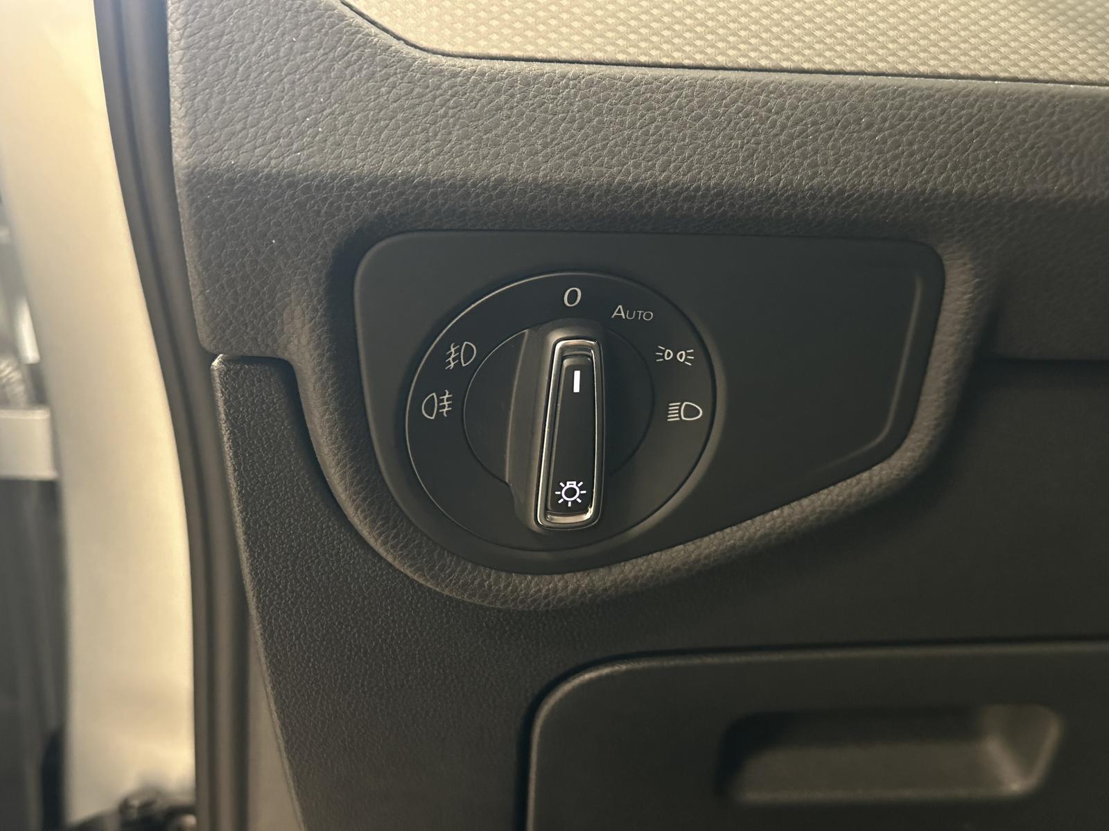 Volkswagen Touran Move 7Sitze AHK LED ACC SHZ PDC WSS heiz., миниатюра 25