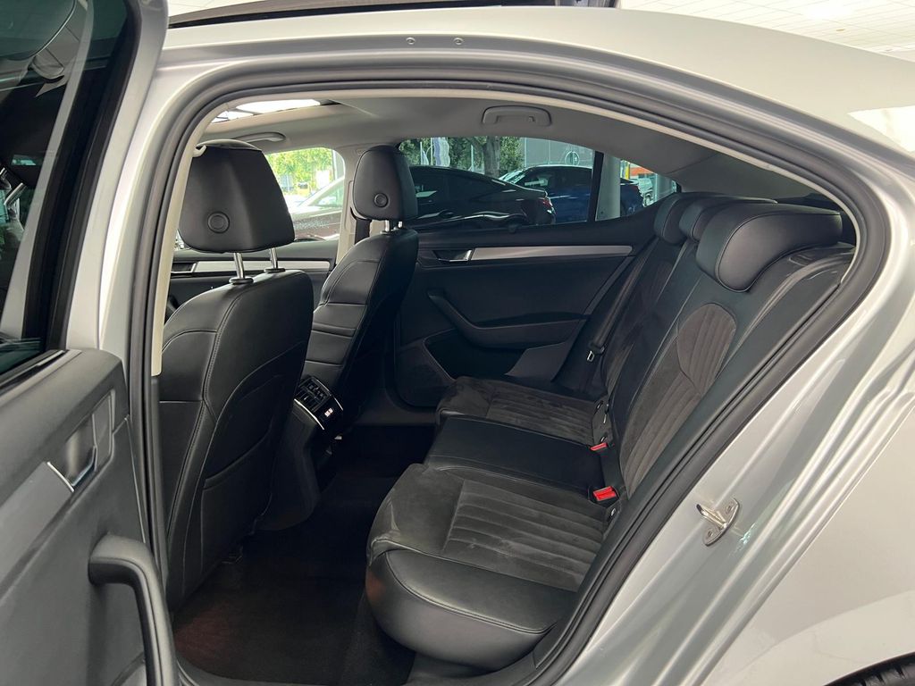 Skoda Superb 2.0 TDI Style Pano*Memory*KAM*NAV*CarPlay